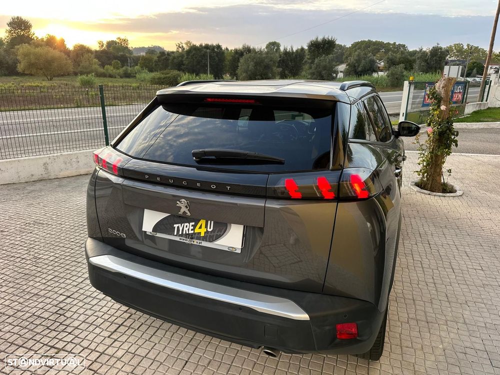 Peugeot 2008 - 4