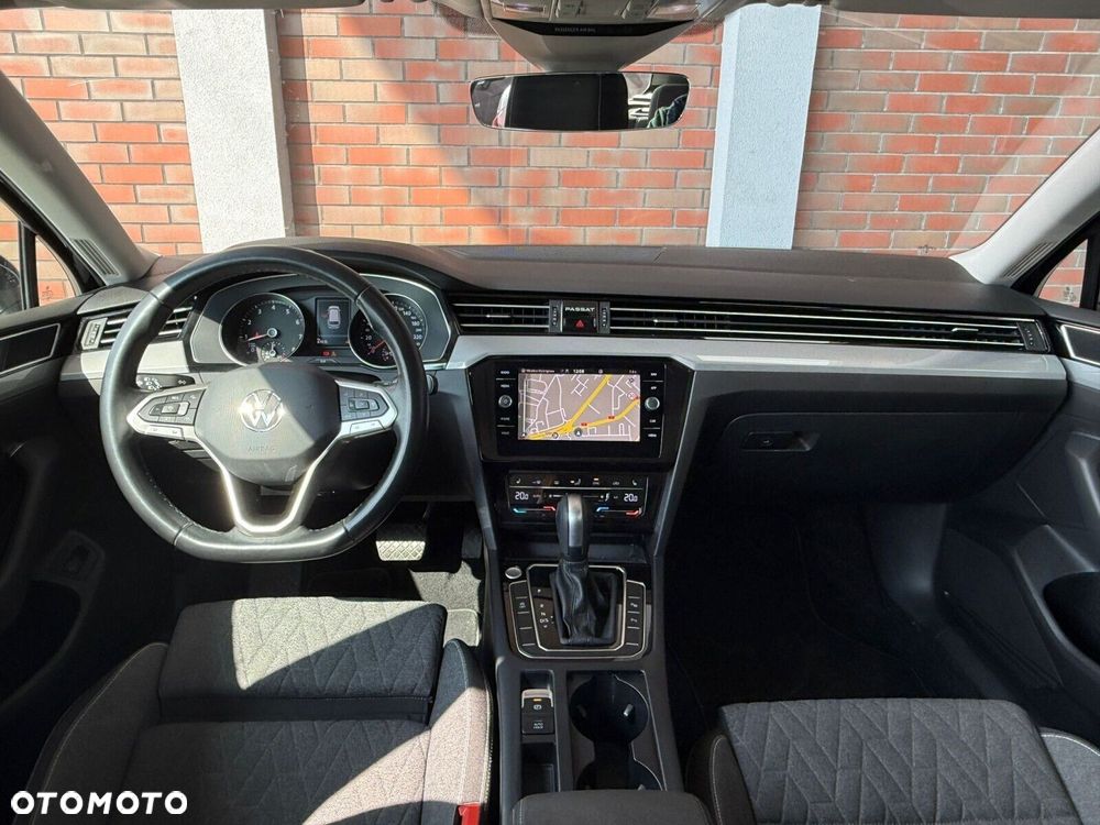 Volkswagen Passat - 14