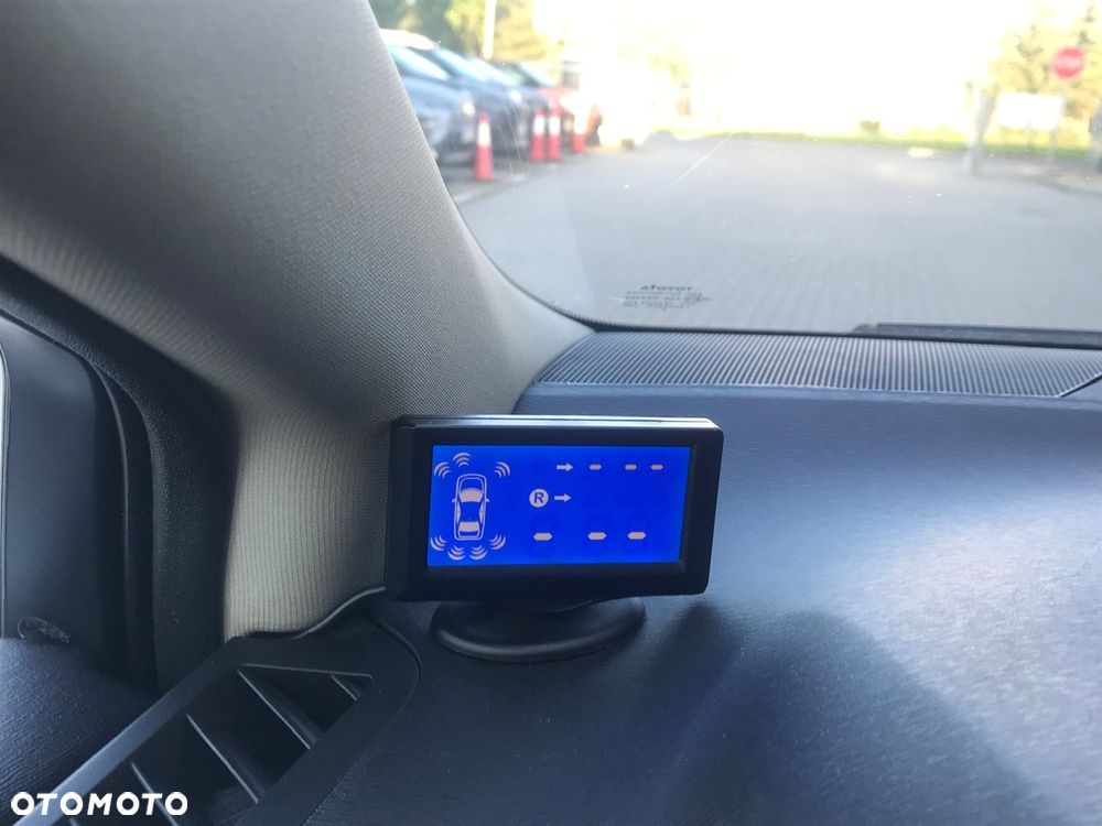Toyota Avensis 1.8 Premium - 27