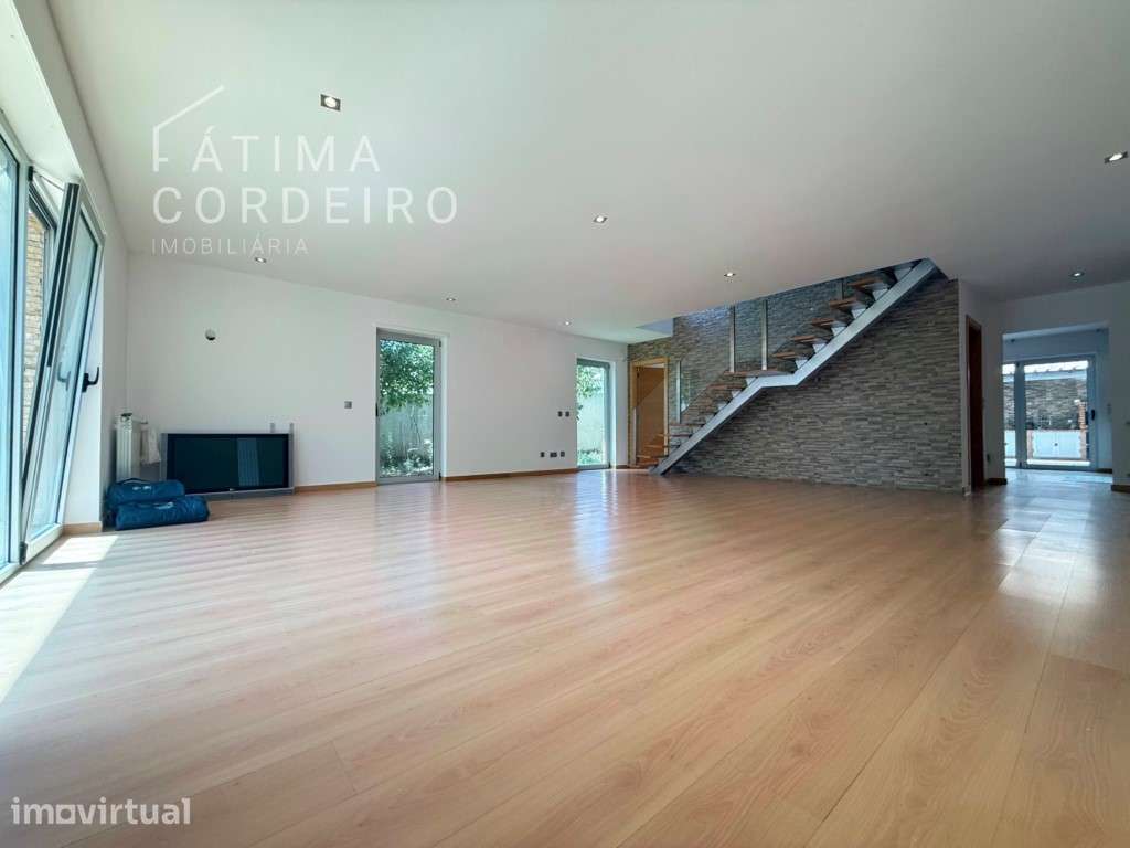Moradia Isolada para Arrendamento na Quinta de São Macário, Lazarim - Grande imagem: 3/28