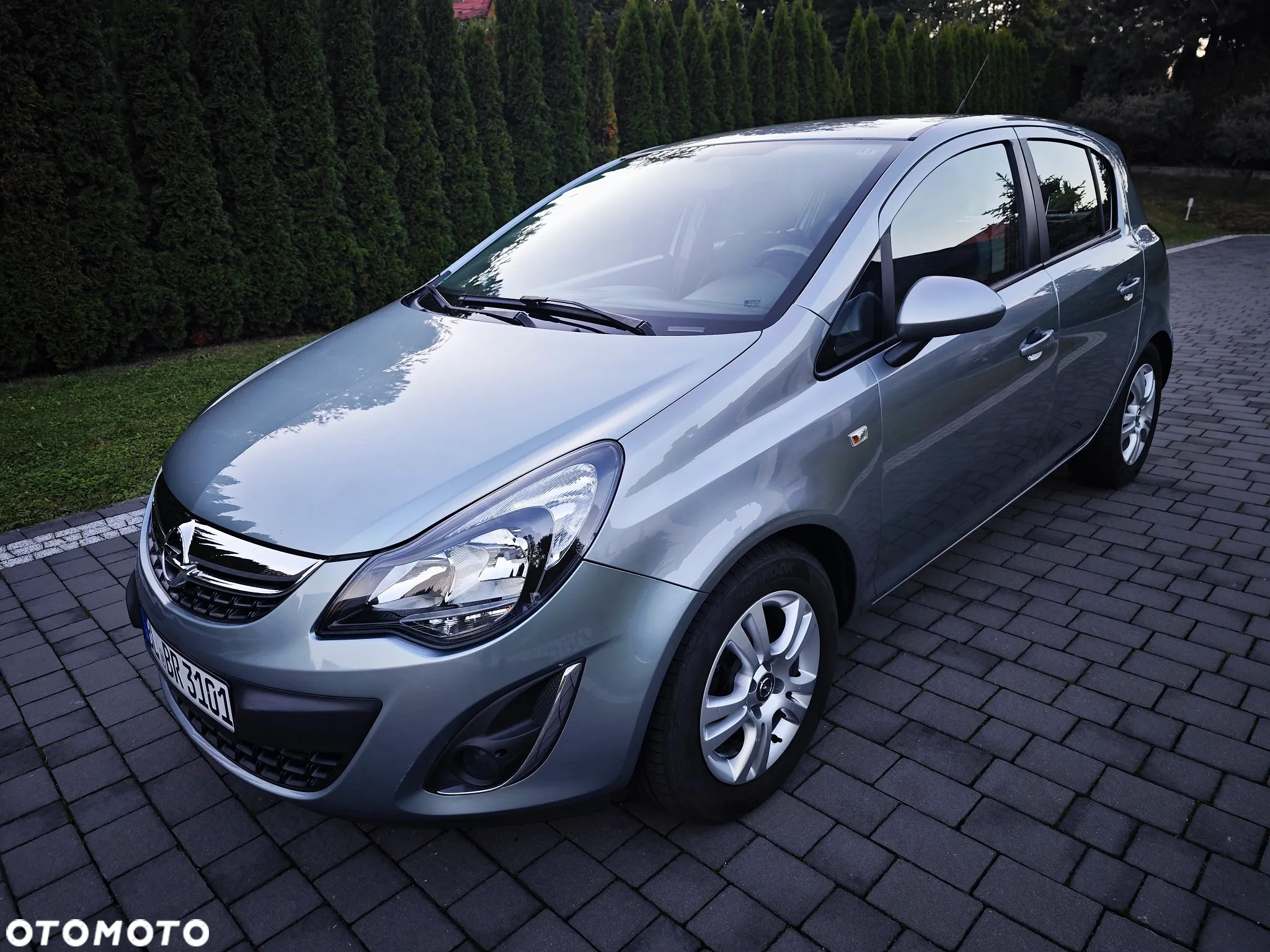 Opel Corsa 1.4 16V Cosmo - 12