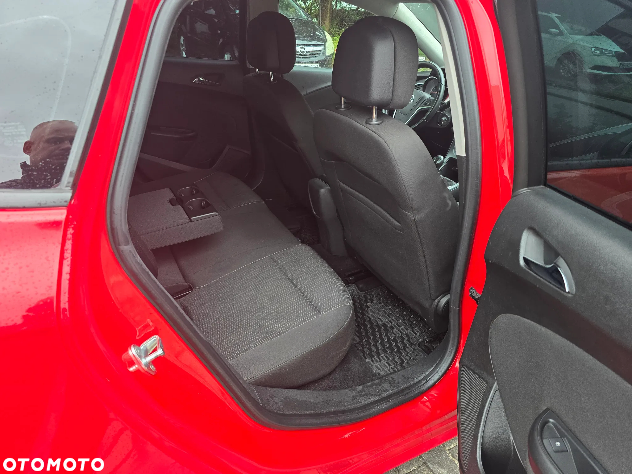 Opel Astra V 1.4 T Dynamic S&S - 12
