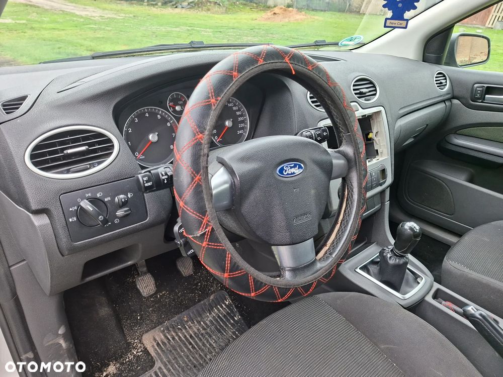 Ford Focus - 8
