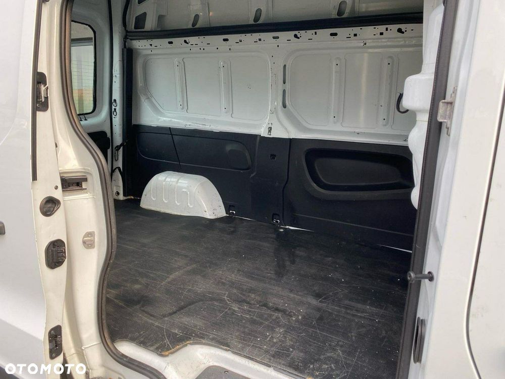 Renault Trafic - 6