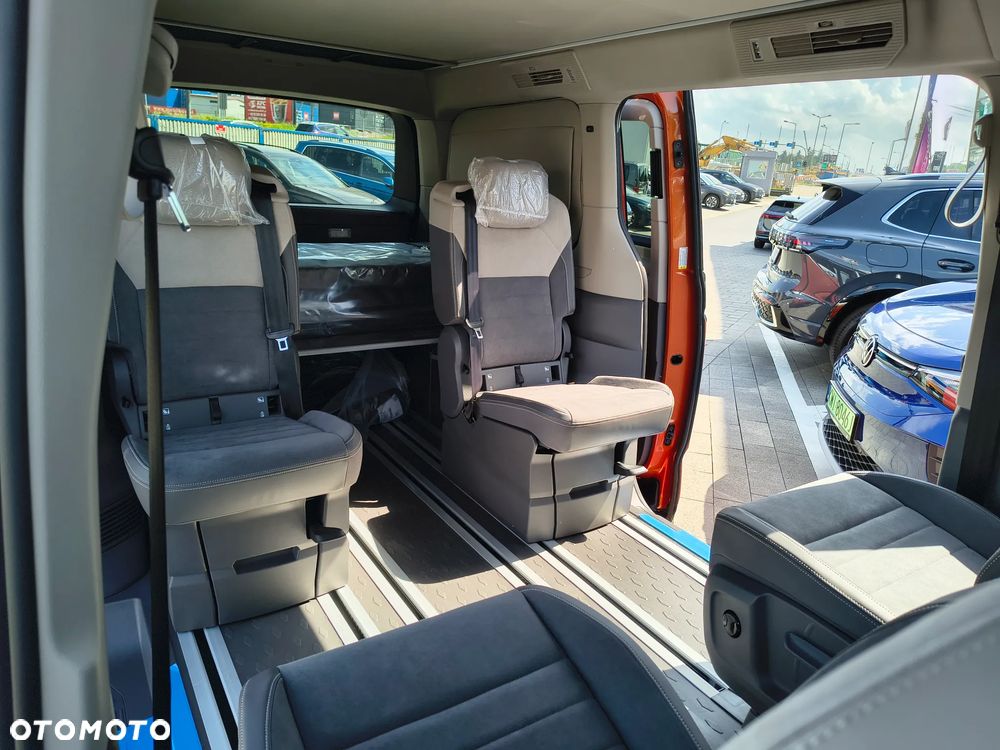 Volkswagen California - 12