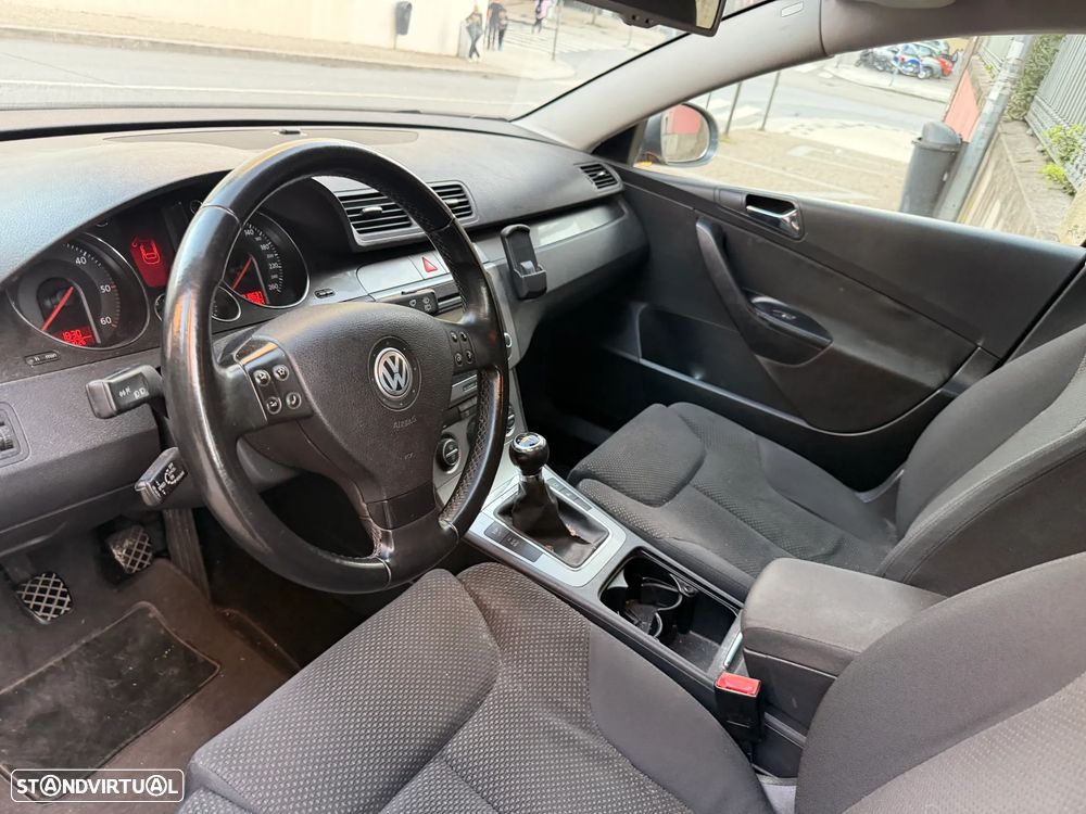 VW Passat Variant 2.0 TDi 4M Trend Pack - 9