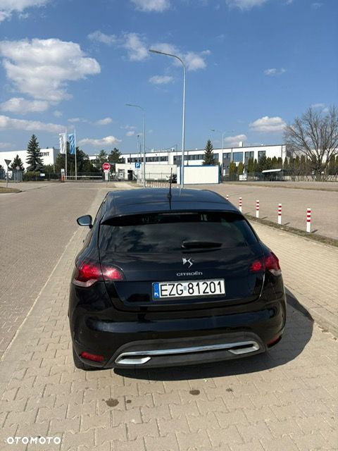 Citroën DS4 HDi 165 Urban Show - 5