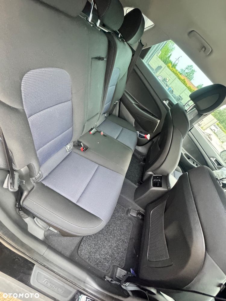 Hyundai Tucson 1.6 GDI BlueDrive Style 2WD - 19