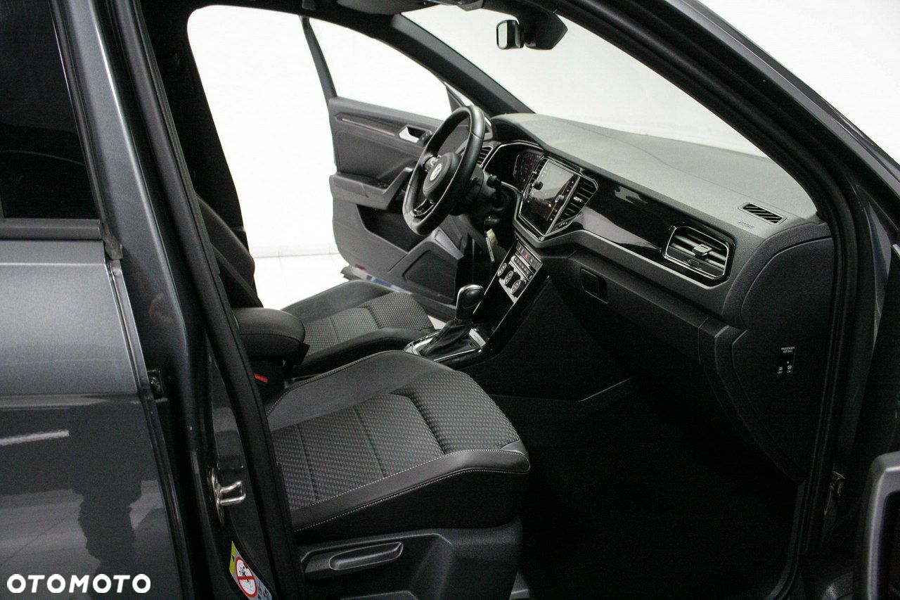 Volkswagen T-Roc - 21