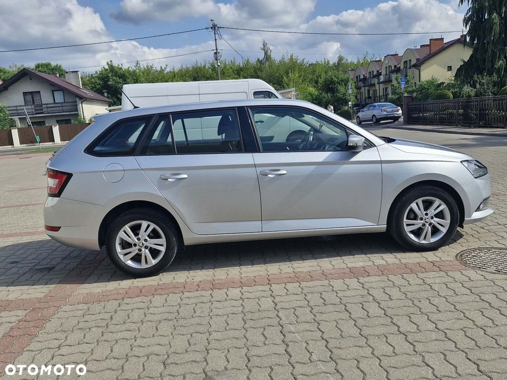 Skoda Fabia 1.0 TSI Ambition DSG - 7