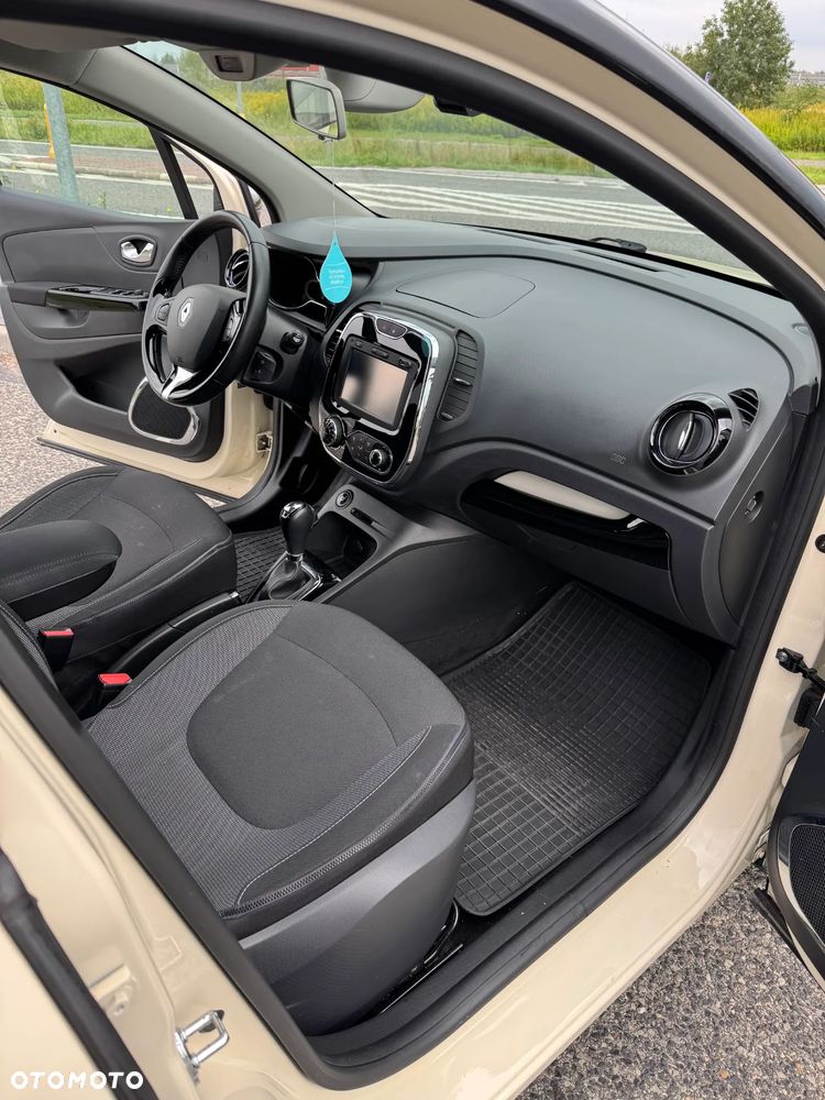 Renault Captur - 12