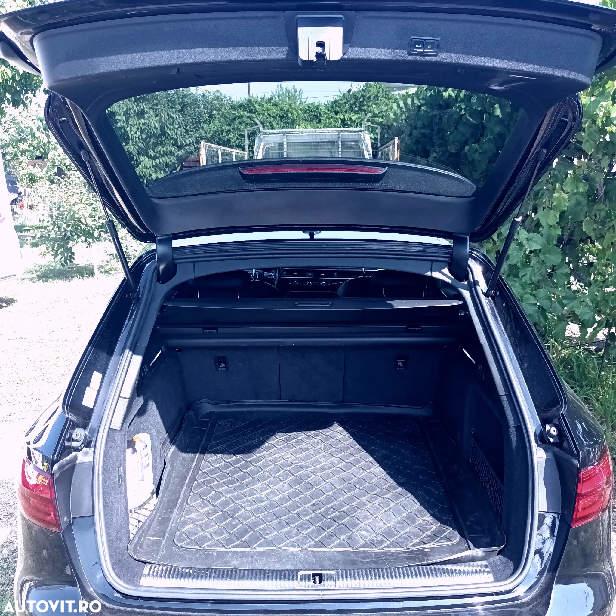 Audi A4 Avant 2.0 TDI S tronic - 16