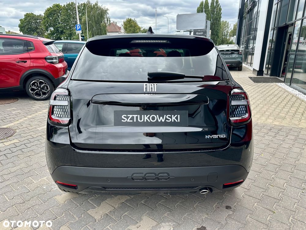 Fiat 600 1.2 Turbo Hybrid La Prima eDCT - 6