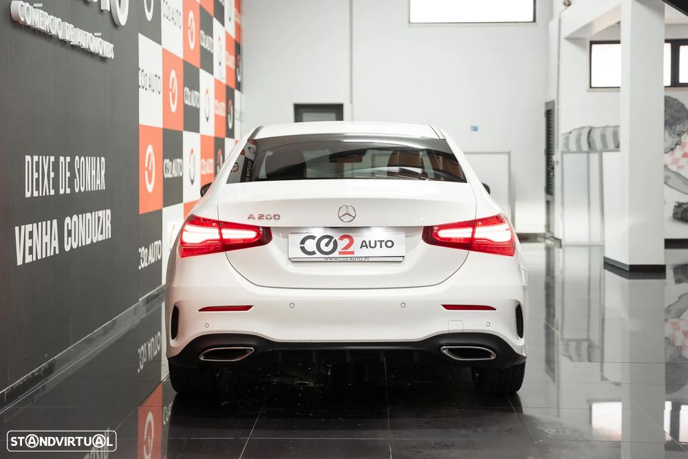 Mercedes-Benz A 200 Limousine AMG Line Aut. - 4