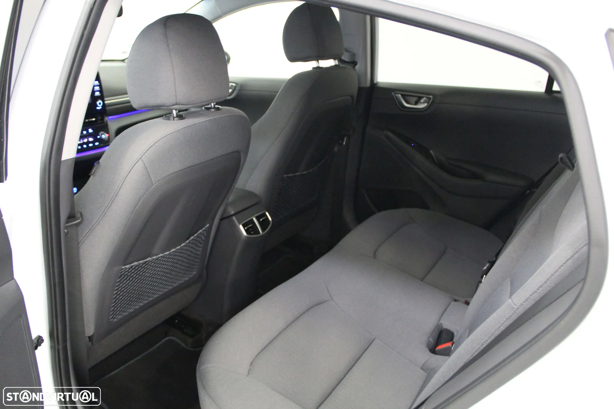 Hyundai Ioniq 1.6 GDI PHEV - 6