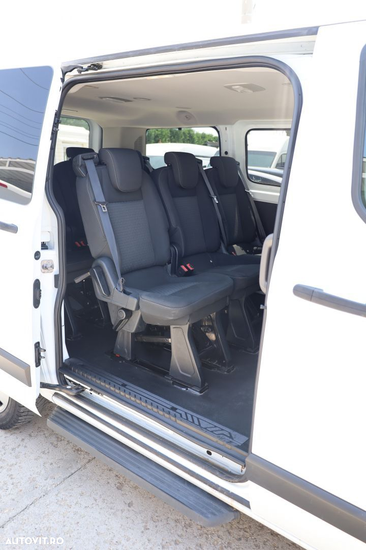 Ford Transit Custom - 11