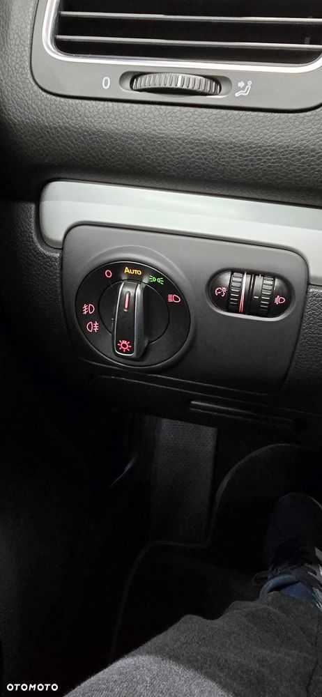 Volkswagen Golf 2.0 TDI DPF DSG Highline - 22