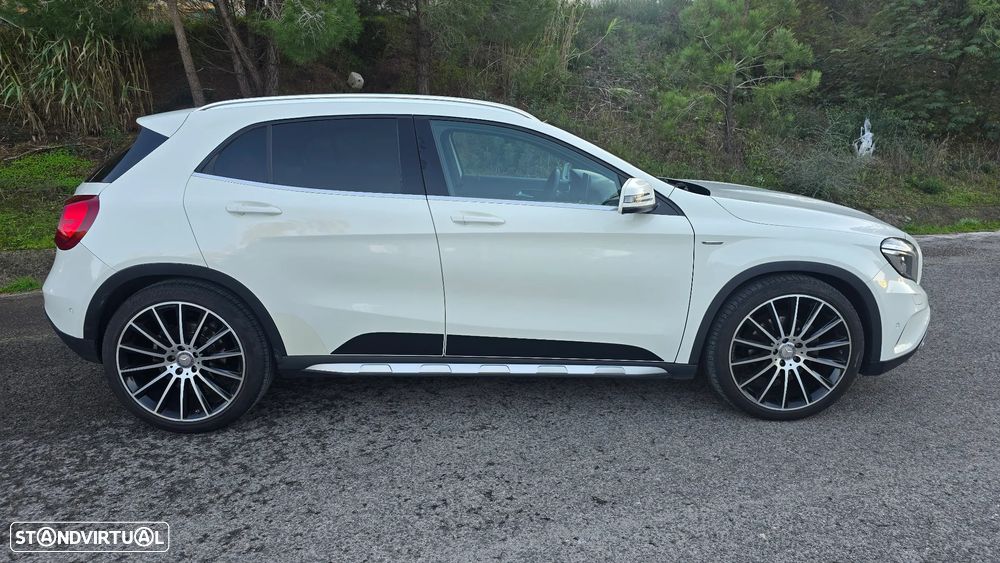 Mercedes-Benz GLA 180 - 3