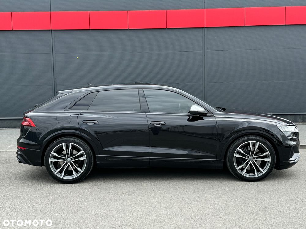 Audi SQ8 - 19