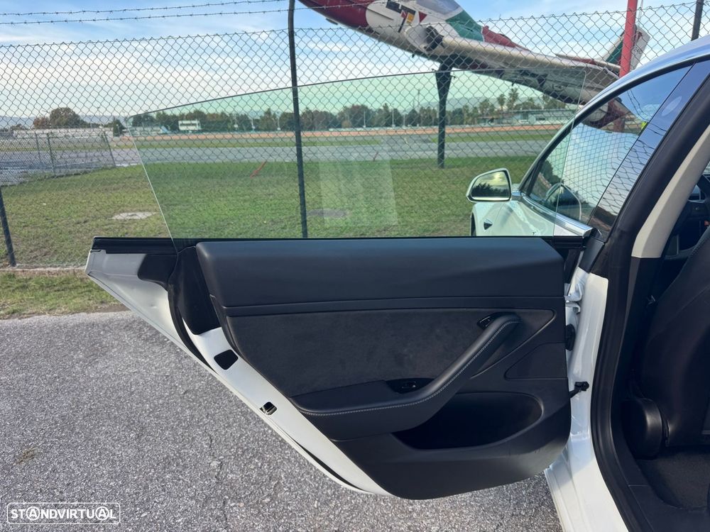 Tesla Model 3 Standard RWD Plus - 41