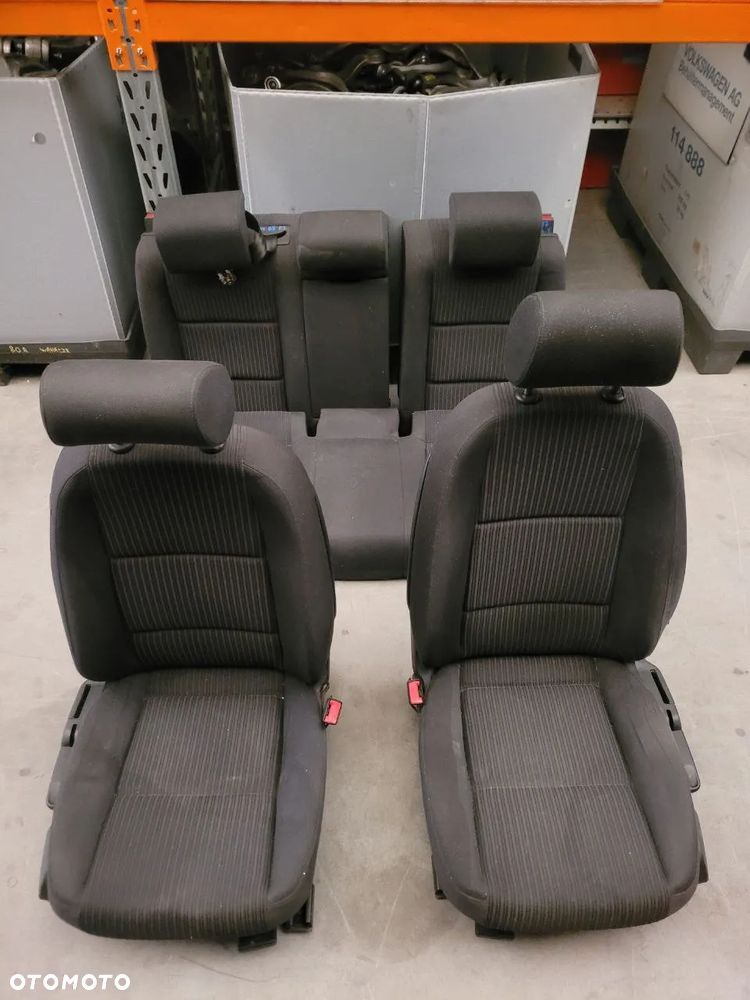 AUDI A4 B7 / FOTEL / KANAPA / KOMPLET MATERIAŁOWE SZARE (dostępny 1 komplet foteli) - 1