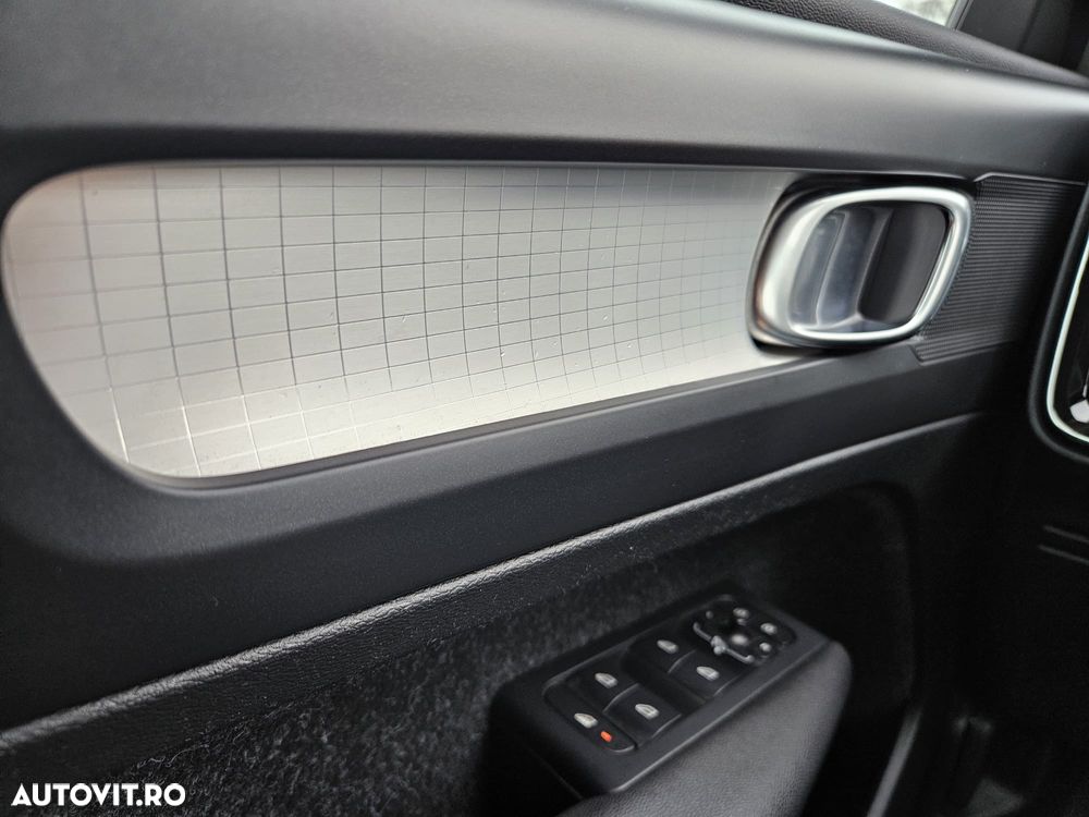 Volvo XC 40 D3 Momentum Pro - 14