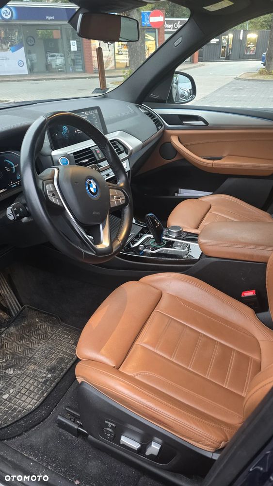 BMW iX3 80kWh Impressive - 4