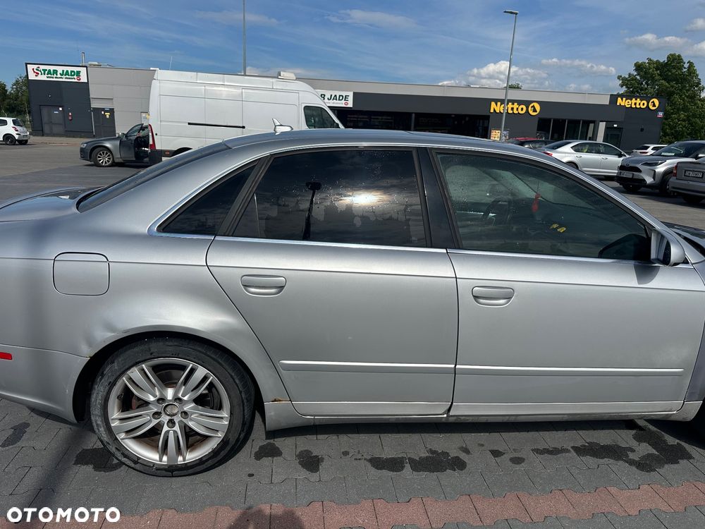 Audi A4 Limousine - 7
