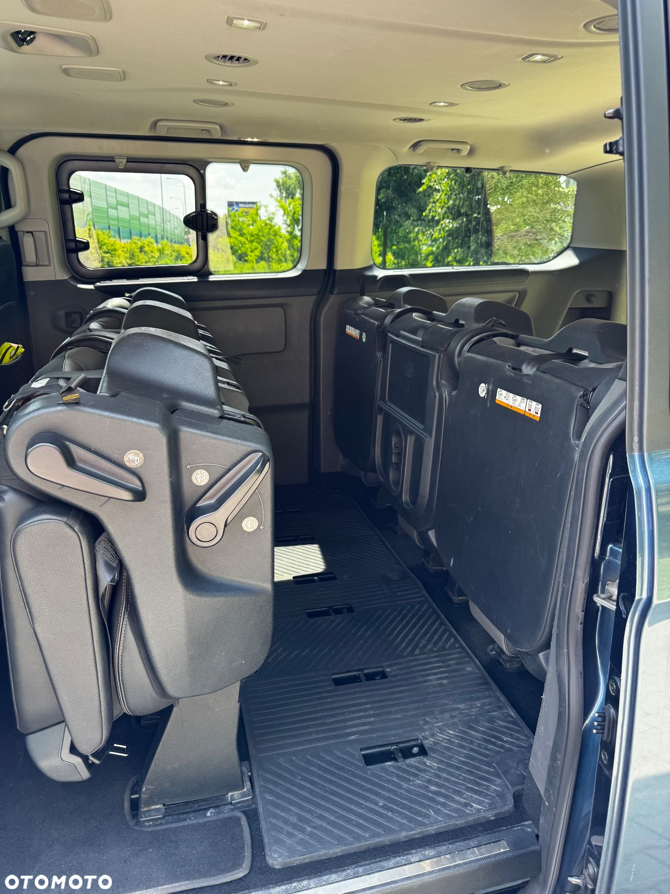 Ford Tourneo Custom 2.0 EcoBlue L1 Titanium - 12