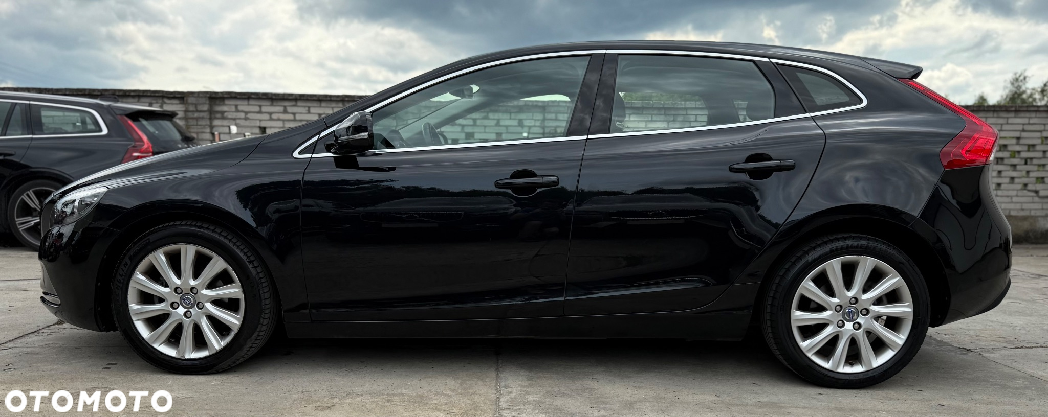 Volvo V40 D2 Momentum - 2