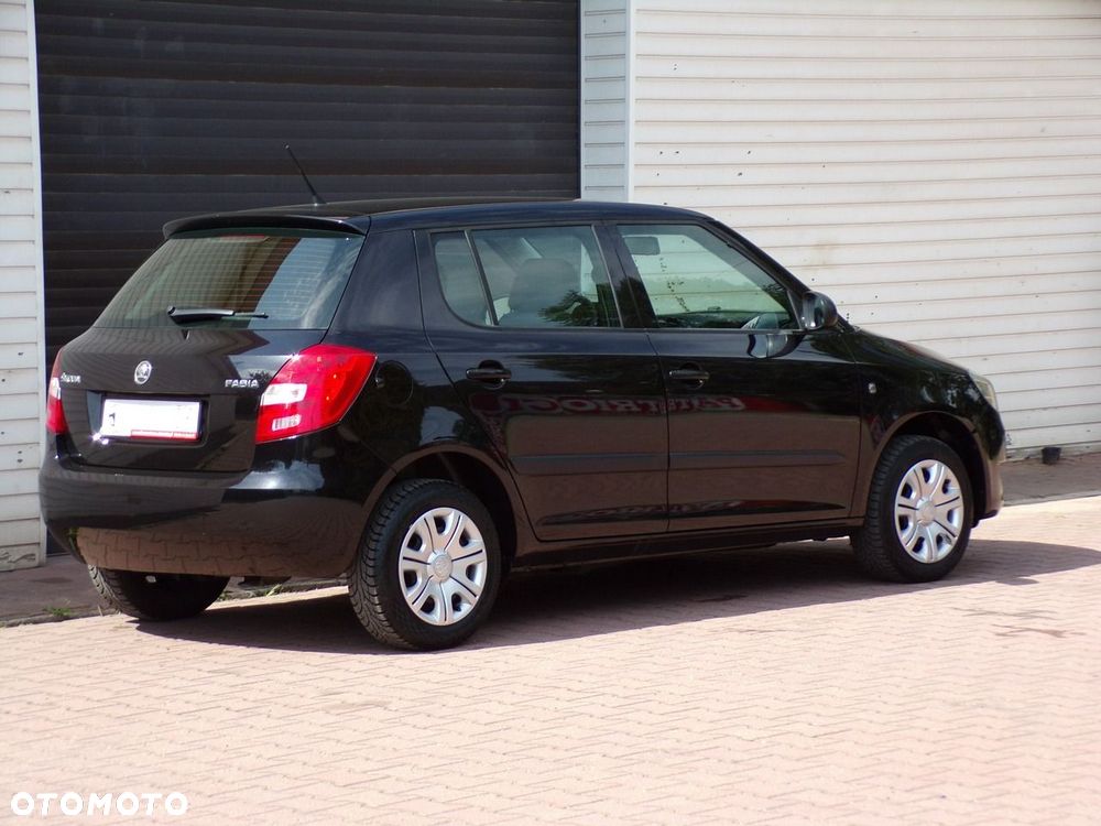 Skoda Fabia - 10
