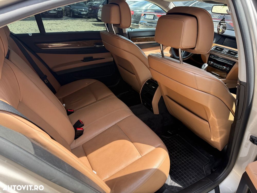 BMW Seria 7 730d Blue Performance - 25