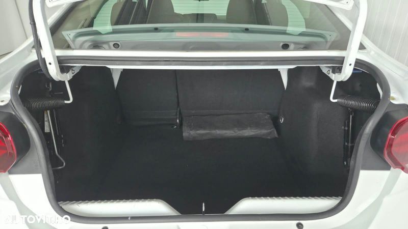 Dacia Logan SCe 65 Comfort - 9