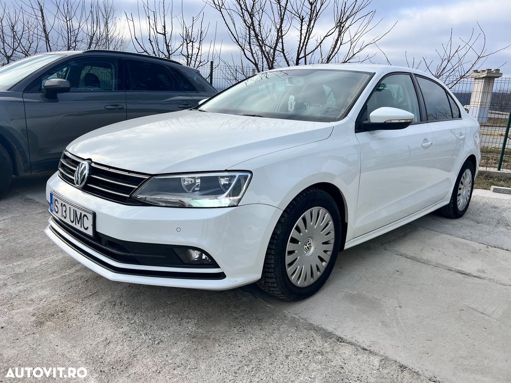 Volkswagen Jetta 2.0 TDI Trendline - 16