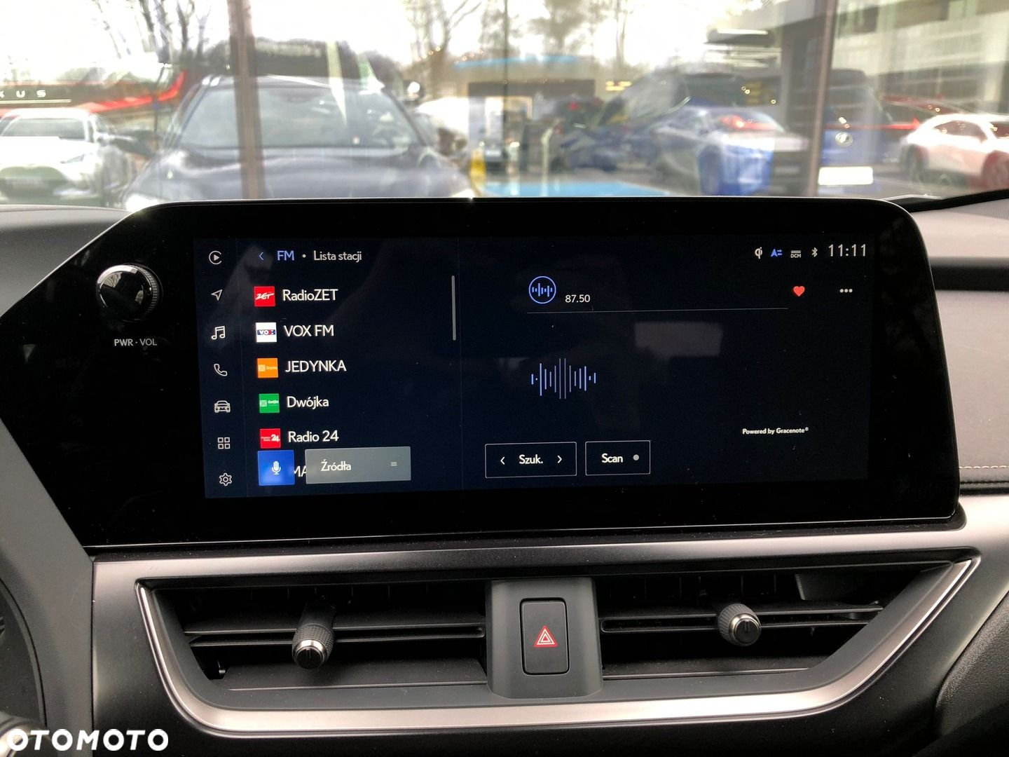 Lexus UX - 15