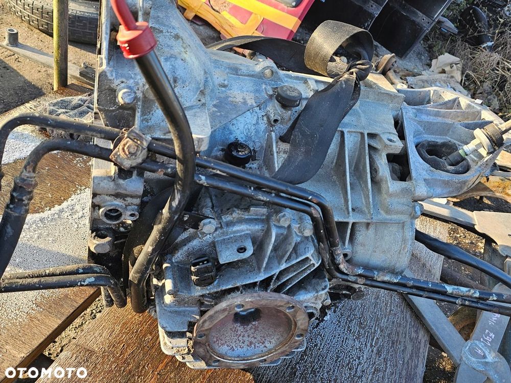 SKRZYNIA BIEGÓW AUDI 80 B4 A4B3 B4 2.0B AUTOMAT CFR - 2
