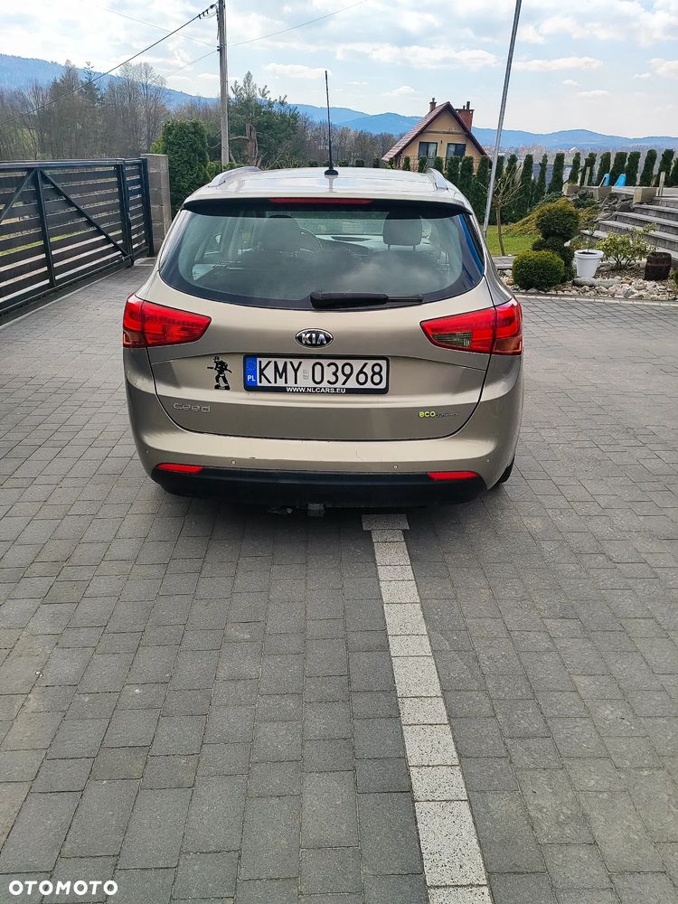 Kia Ceed - 6