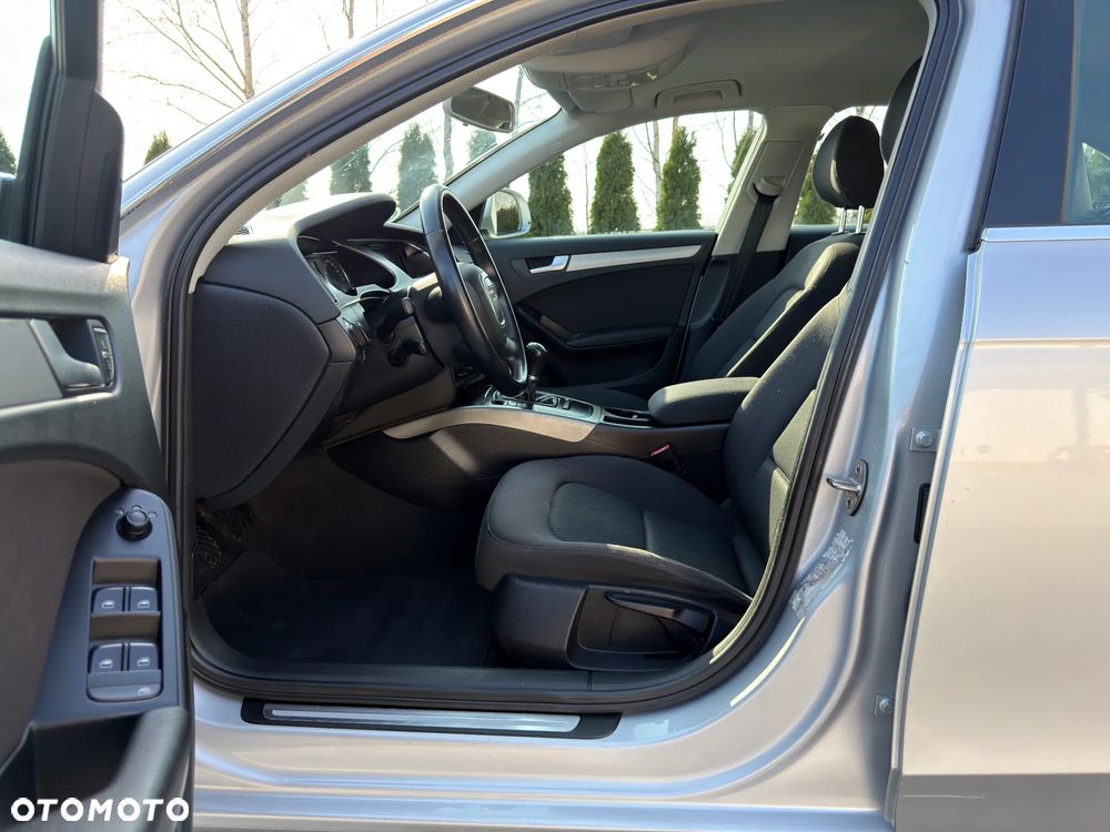 Audi A4 Limousine 1.8 TFSI Attraction - 28