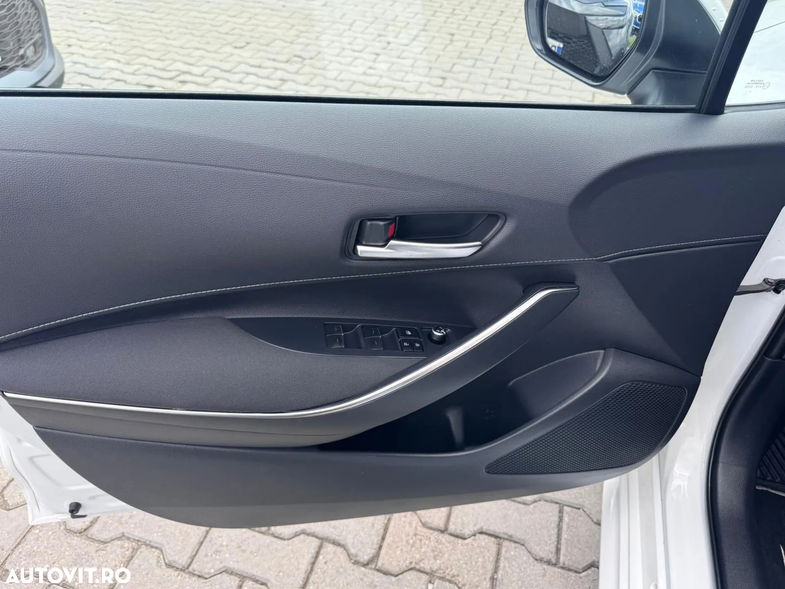 Toyota Corolla 1.8 HSD Dynamic - 15