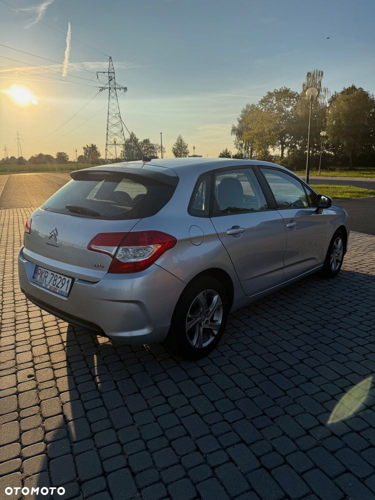 Citroën C4 HDi 90 Attraction - 5