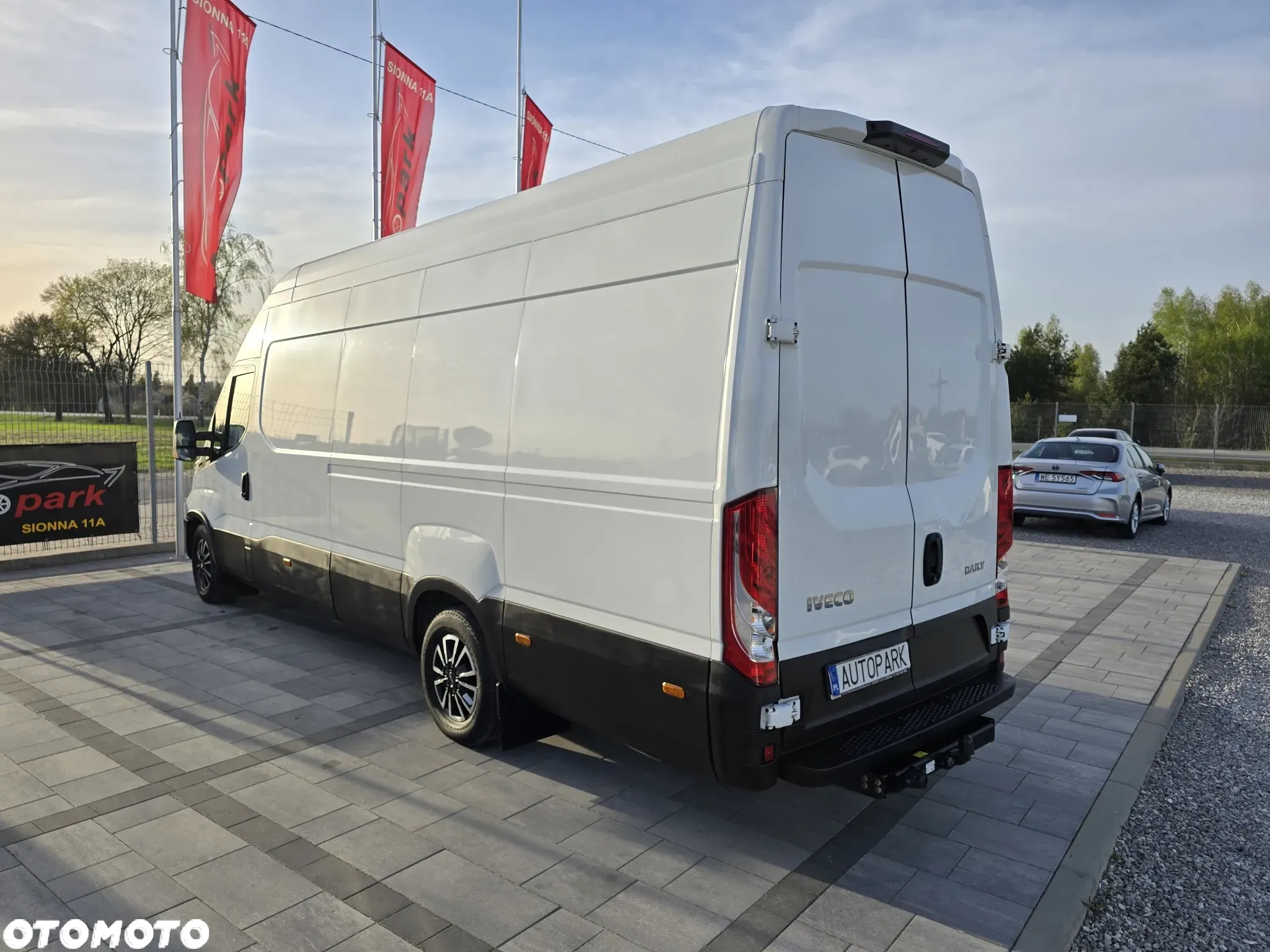 Iveco Daily 35S18  180KM Maxi L4H3 - 15