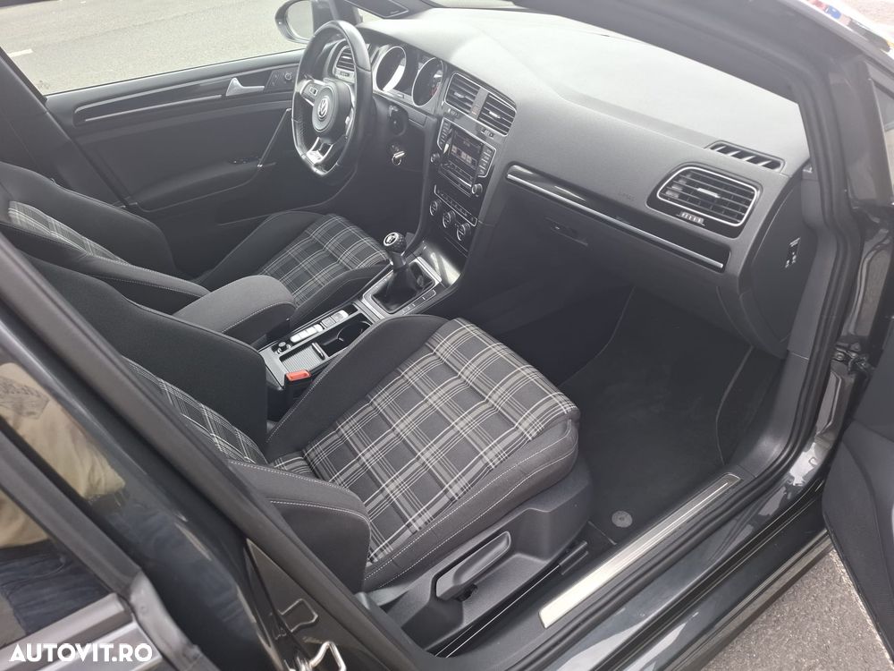 VOLKSWAGEN Golf 2015 — imagine 6