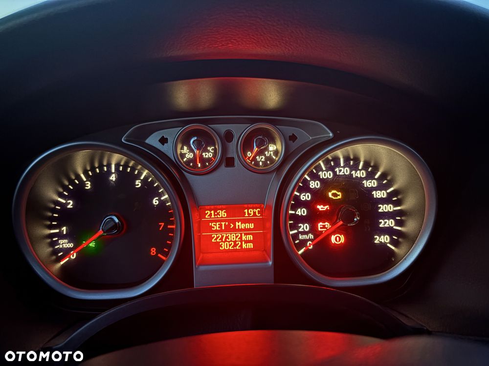 Ford Focus - 8