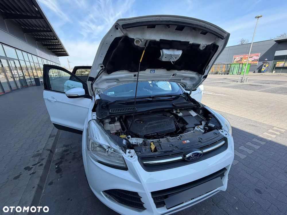 Ford Kuga - 28