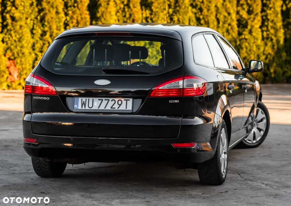 Ford Mondeo 2.0 TDCi Ambiente - 12