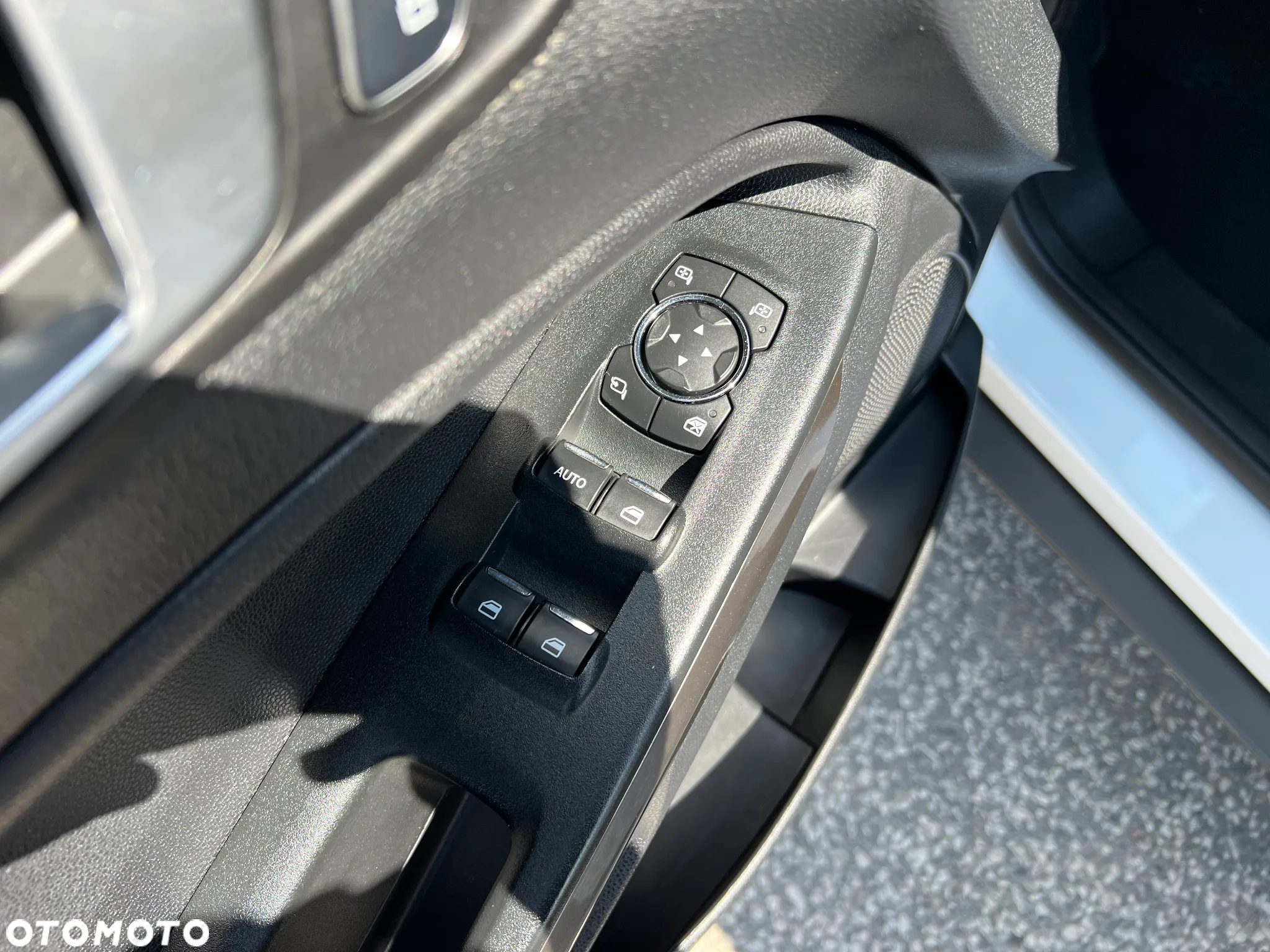 Ford EcoSport 1.0 EcoBoost COOL&CONNECT - 23