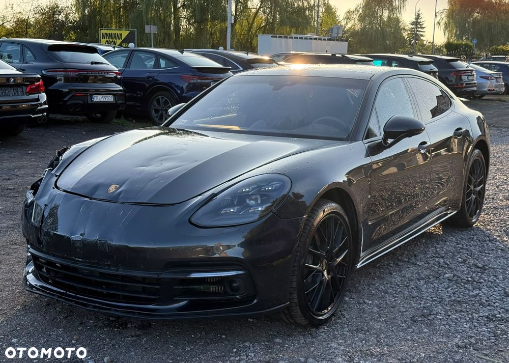 Porsche Panamera 4S - 5