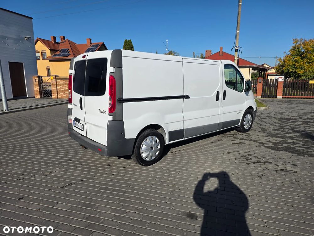 Renault Trafic - 22