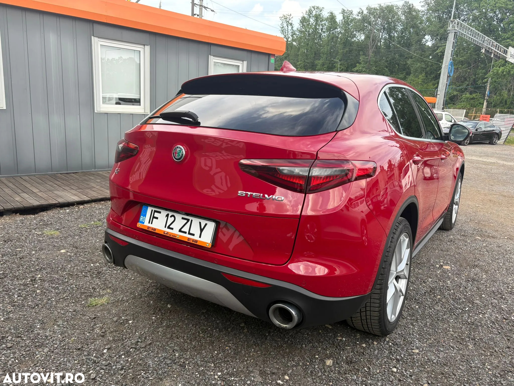 Alfa Romeo Stelvio 2.0 Turbo AWD AT8 Veloce - 3