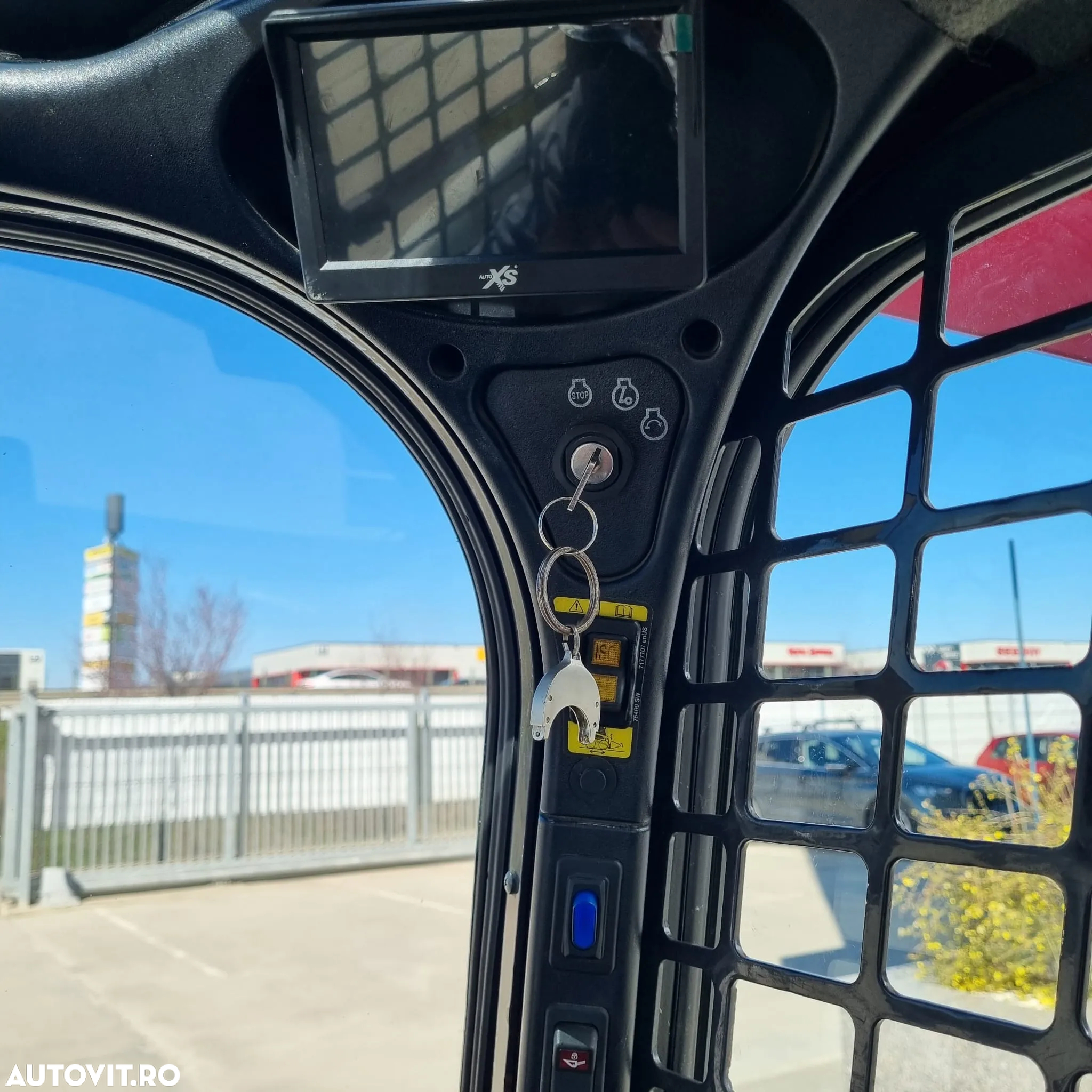 Bobcat S450 - 11